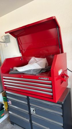 Husky Standard Duty 42 in. 4-Drawer Red Top Tool Chest