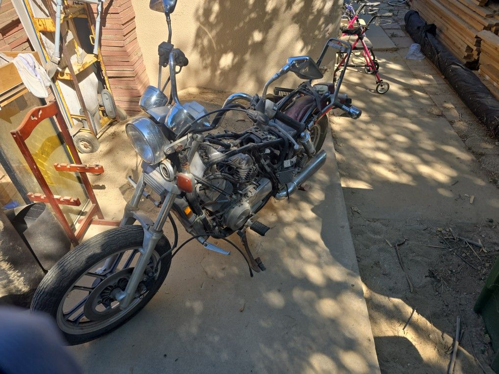 1986 Honda Shadow VT500c