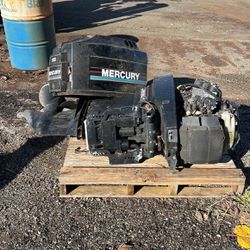 135 Hp Mercury BlackMax Outboard For Parts 