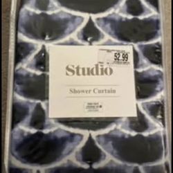 Studio 3B Kiko Shibori Shower Curtain 72" x 96", Navy/White Like New