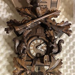 Regula Cuckoo Clock Hunting Style With Squirrels 