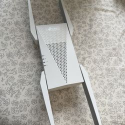 WiFi Extender / TP LINK RE815X WiFi 6 tri Band Signal Booster  