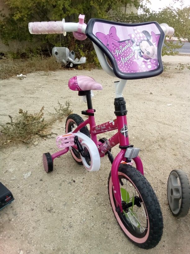 Minnie Mouse Huffy Bike $20
