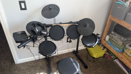 Alesis Turbo Mesh Kit - Electric Drum Set