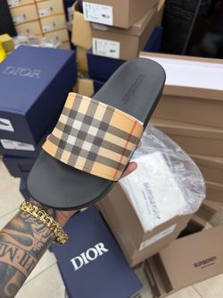 Burberry slides