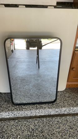 Medicine cabinet 16x24” never installed perfect condition.