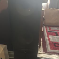 Yamaha receiver and set of infinity speakers