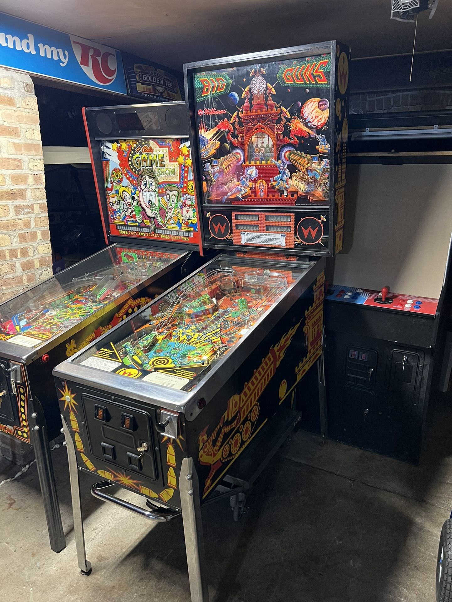 Big Guns Pinball Machine