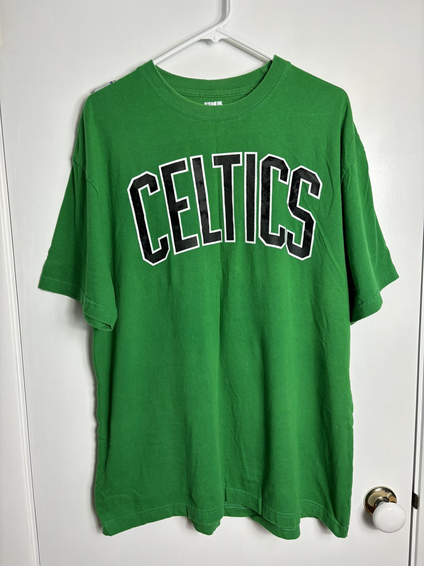 UNK Boston Celtics Basketball Velvet EST 1946 T Shirt Size XL Green