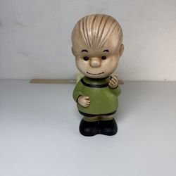 Vintage RARE Peanuts Linus van Pelt Figurine 6" Collectible E-11