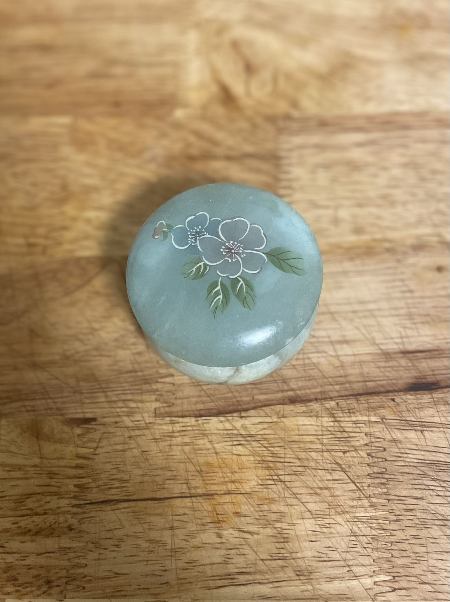 Vintage Italian Jade alabaster trinket box