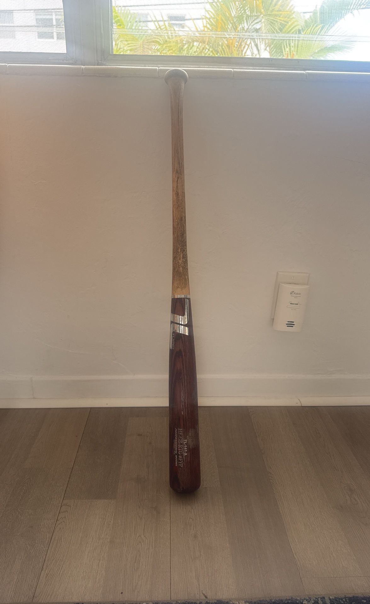 Tucci Wood Bat