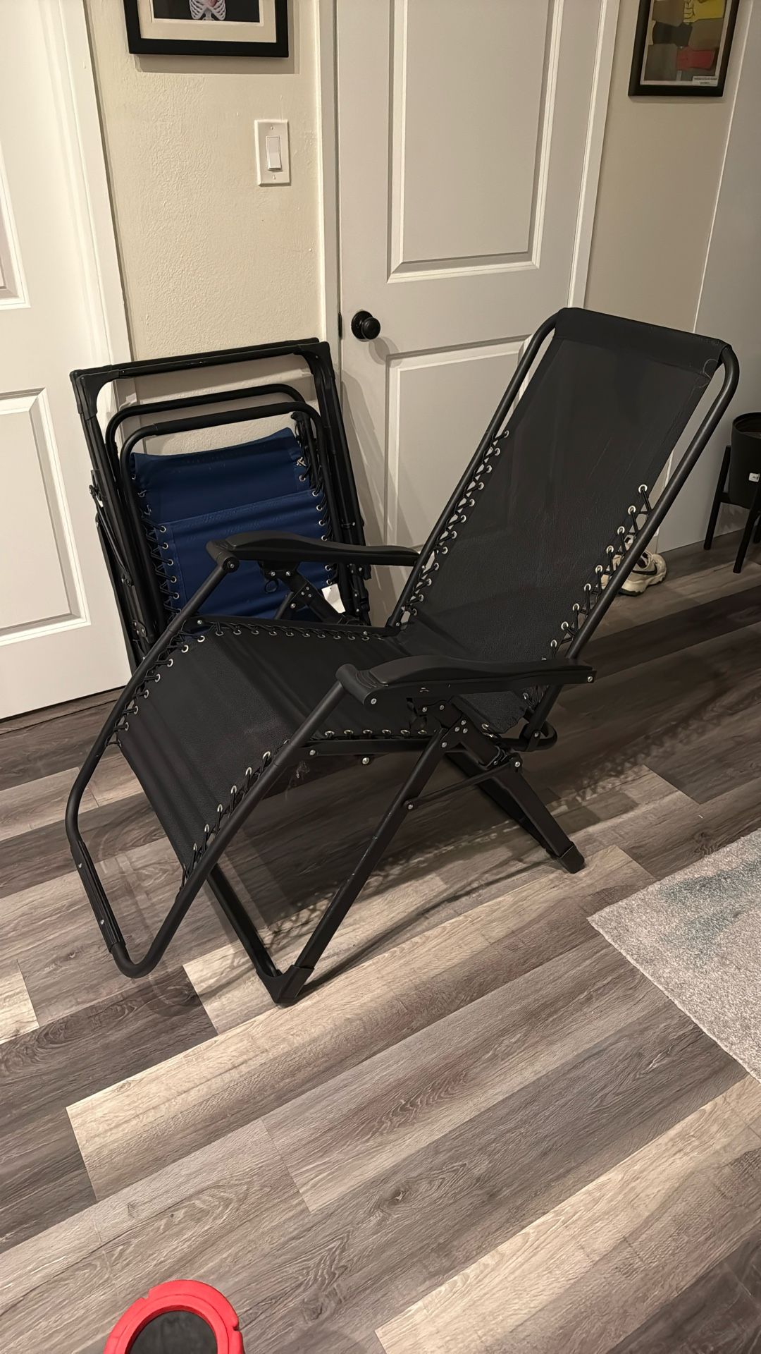 Lounge / Gravity Chairs 
