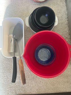 Kitchen Cookware & Tableware Bundle