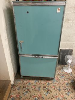 Old GE Refrigerator Works!
