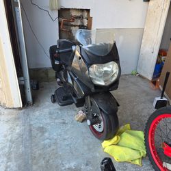 Kids RIDE ON bike, Needs Battery