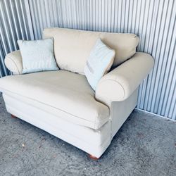 Unique Upscale Robb & Stucky Modern Coastal Twin Size Sleeper (Mattress Never Used)