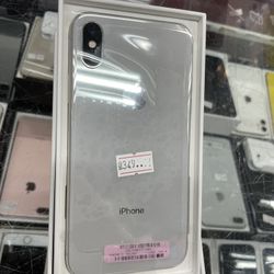 IPHONE X  FACTORY UNLOCKED 