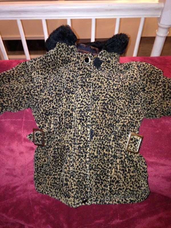 Girls size 4 leopard print coat with hood