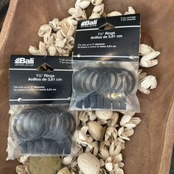 BNWT Drape Rings 2 Pks 