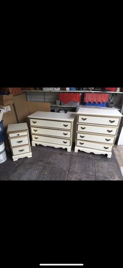 Vintage 1950’s Twin Size 4 Piece Bedroom Set 