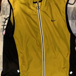 Nike Men's Yellow and Black Vest