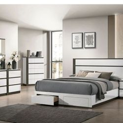 Brand New White & Grey Modern Style 4pc Queen Bedroom Set (Available In California & Eastern King)