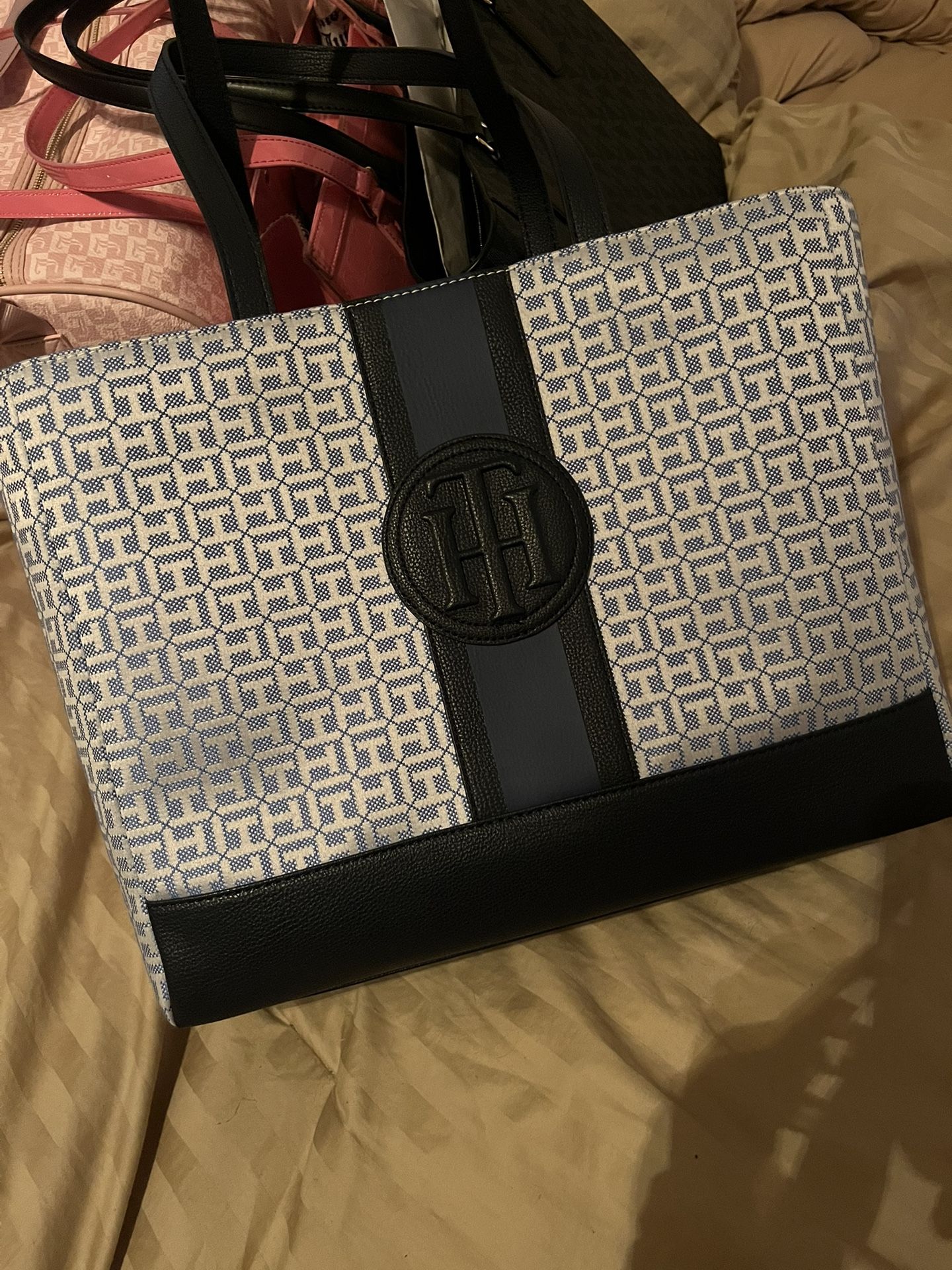 Tommy Hilfiger Purse.