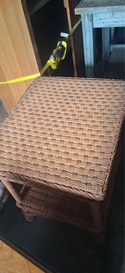 Whicker table