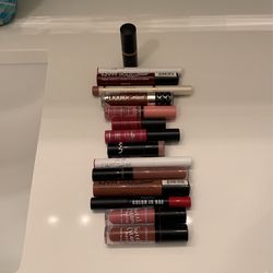 Lipsticks/ Lip Colors