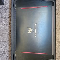 Predator Helios 300