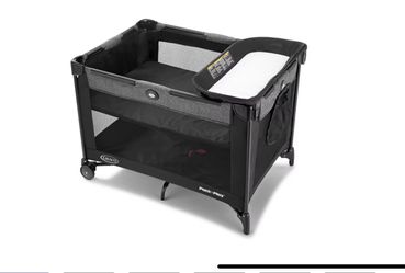 Pack 'n Play® Simple Solutions™ Playard