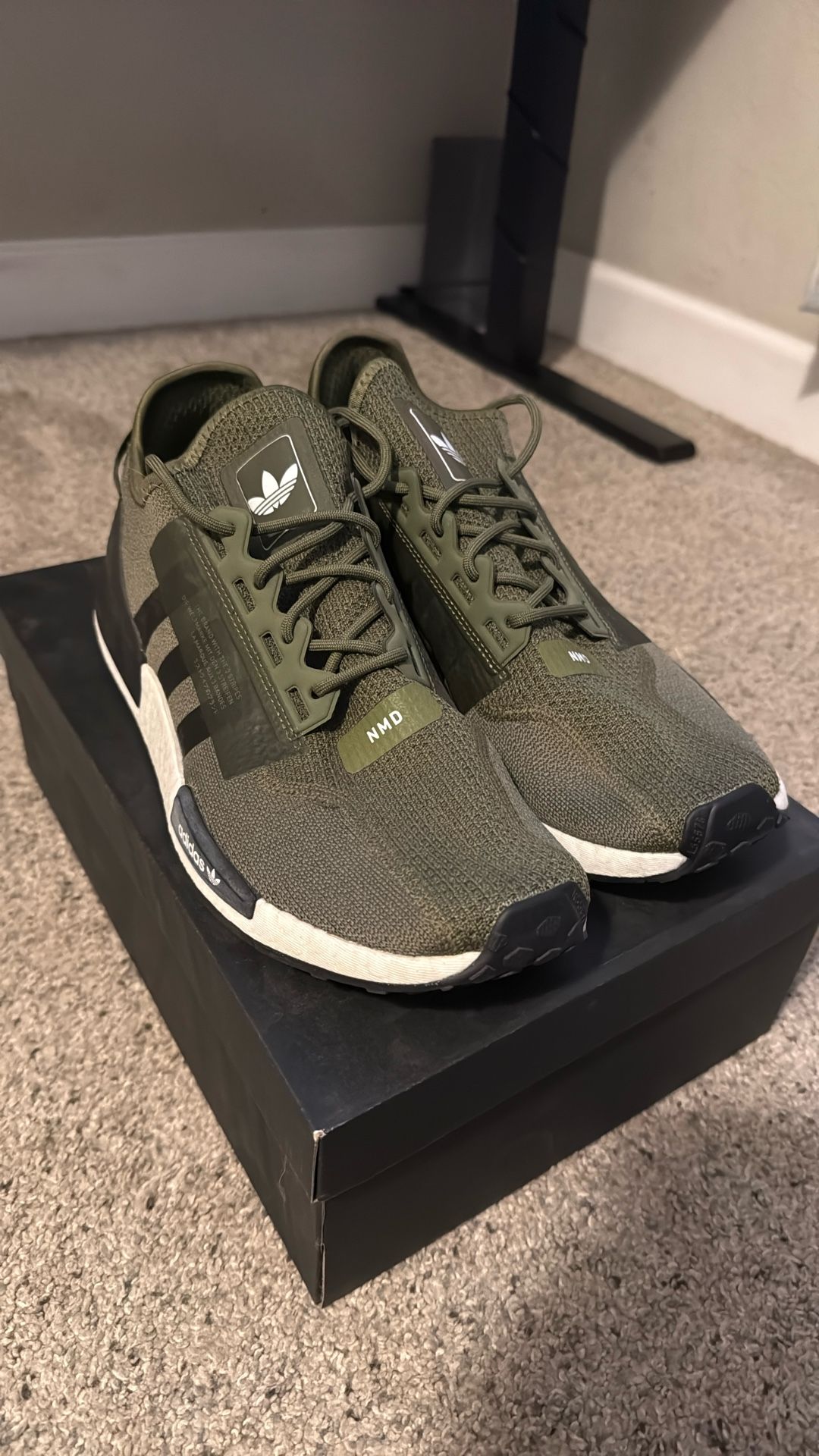 NMD R1 V2