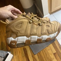 Nike Uptempo