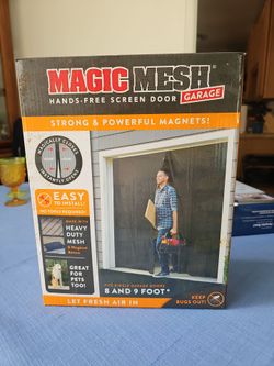 Magic Mesh Garage Hands-Free Screen Door