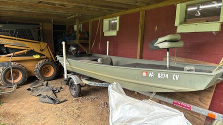 2002 Tracker 14’ Topper