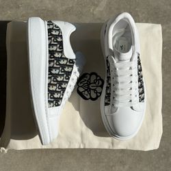 Alexander Mcqueen