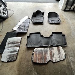 $75 OBO 2018 Honda CR-V WeatherTech FloorLiner/SunShade Kit