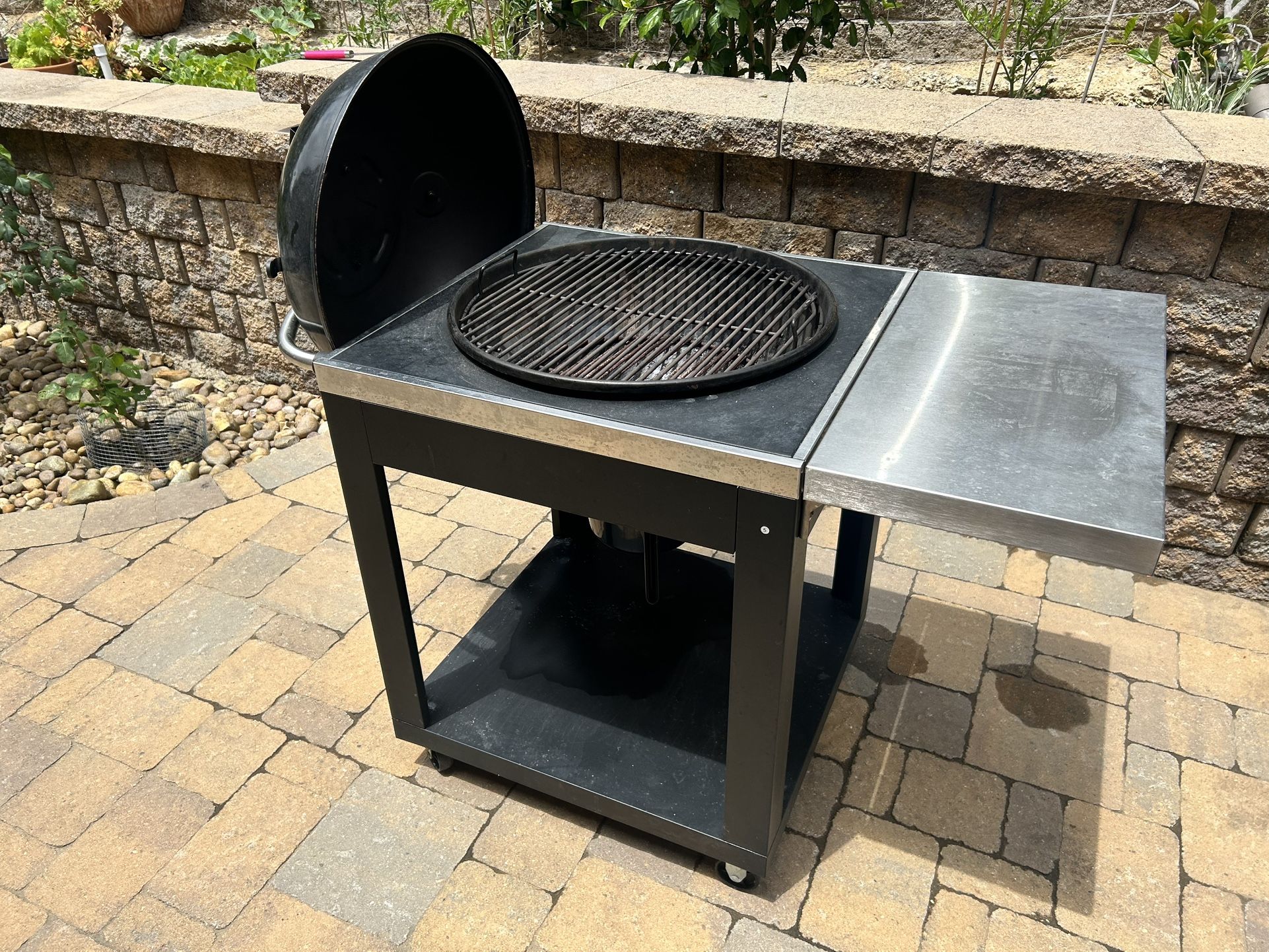 Charcoal Grill + All Accessories