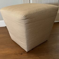 Ethan Allen Ottoman