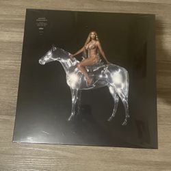 Beyonce RENAISSANCE Collector Edition Vinyl 2LP IN HAND