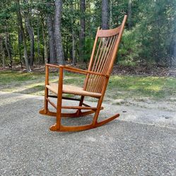 Mid Century Danish J16 Rocking chair designed by Hans Wegner