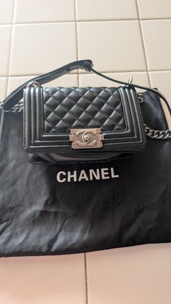 Women's Chanel Purse $500 Pickup In Oakdale