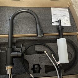 “Brand new” stainless steel kitchen faucet sink incl hot/cold hoses& Soap Dispenser Black 