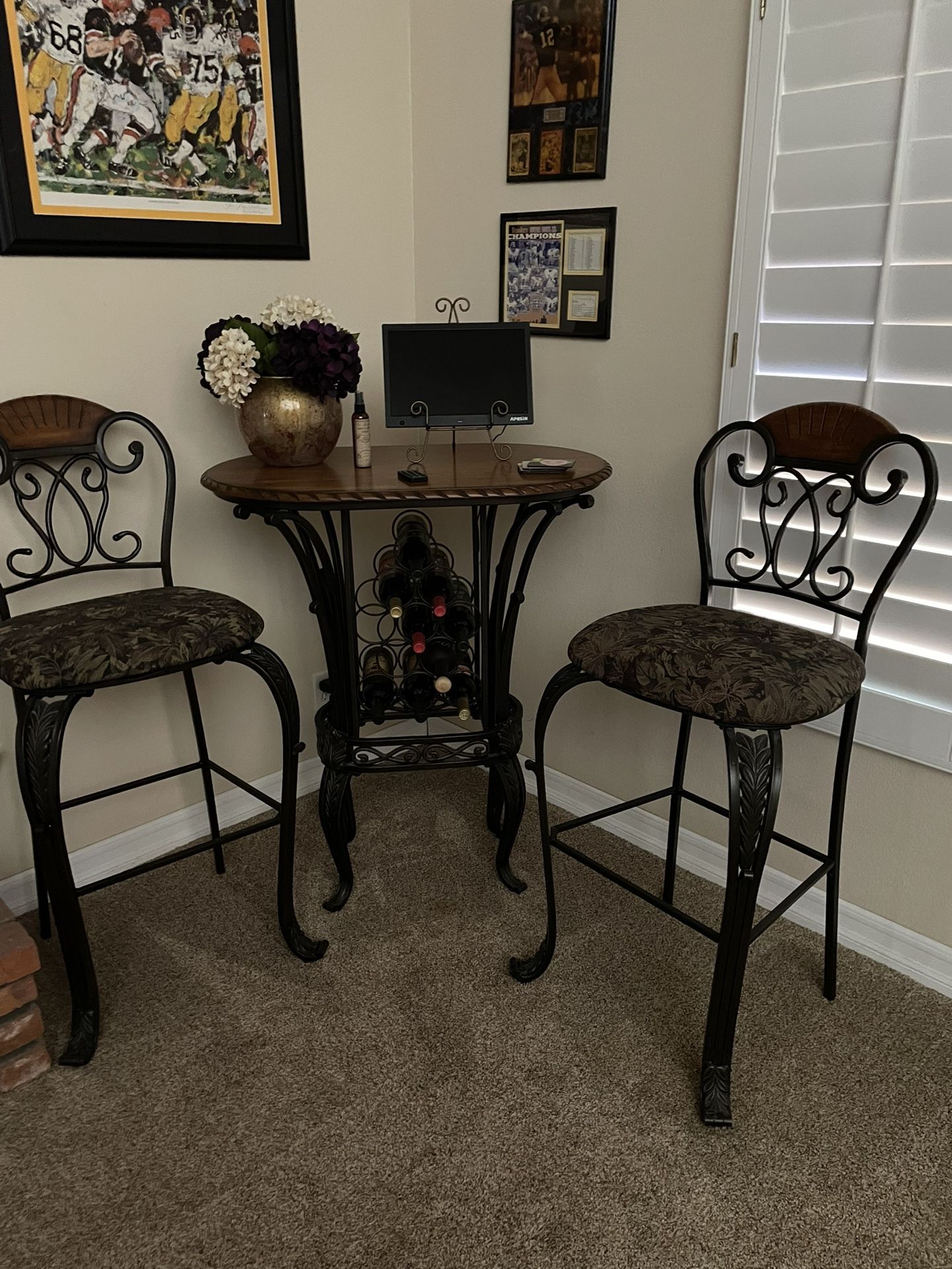 Pub Set With Wine Rack