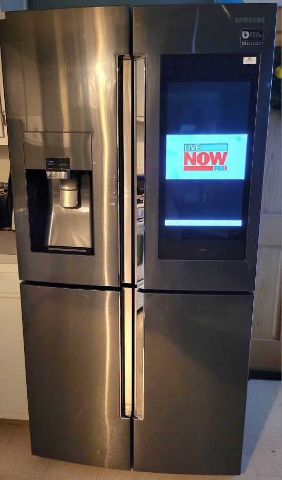 Samsung Family Hub Refrigerator 