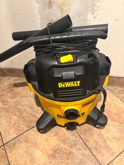DEWALT WET/DRY VAC