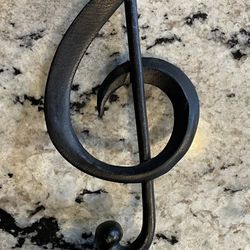Treble Clef / Vtg Single 15.5” H Cast Iron Black Treble Clef Music Note Statue