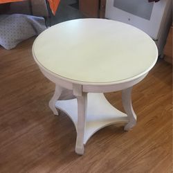Small Round Wooden Table  White 