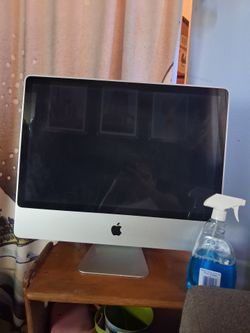 Apple A1225 24-inch iMac Core 2 Duo 2.4 GHz 2 GB RAM 320 GB HDD